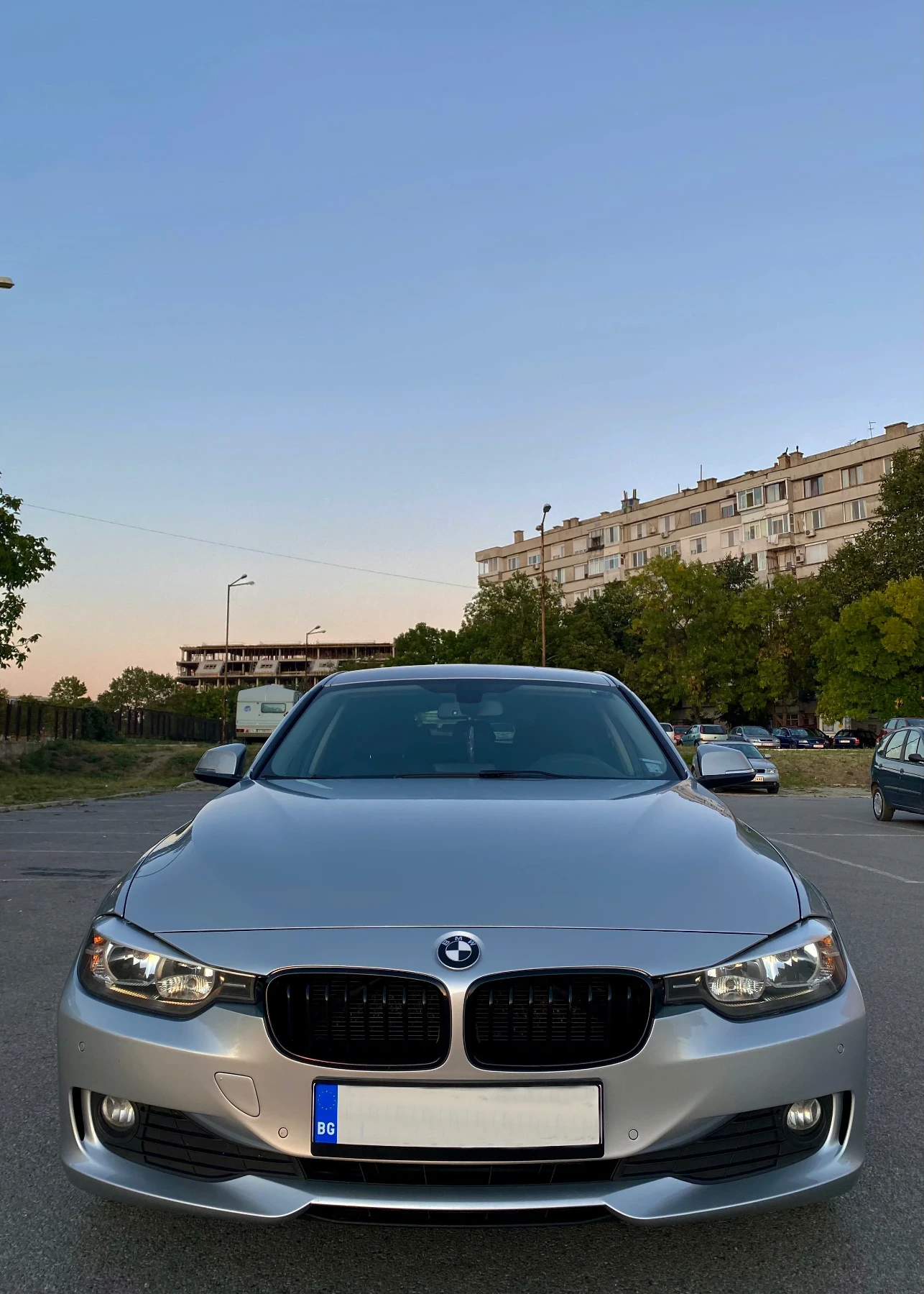 BMW 320, снимка 2 - Автомобили и джипове - 56073512