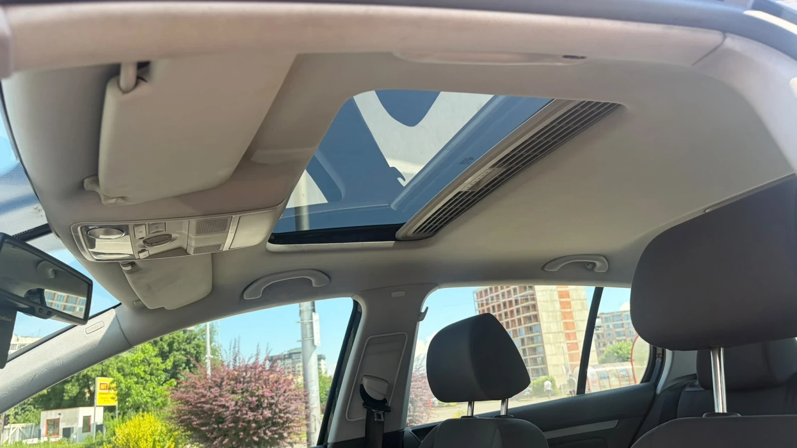 VW Golf 5, снимка 8 - Автомобили и джипове - 56213438