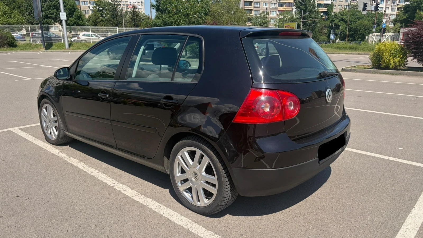 VW Golf 5, снимка 4 - Автомобили и джипове - 56213438
