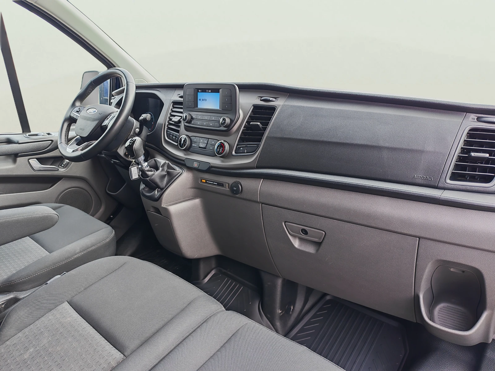 Ford Transit Custom 2.0 TDCi, снимка 11 - Автомобили и джипове - 56571445