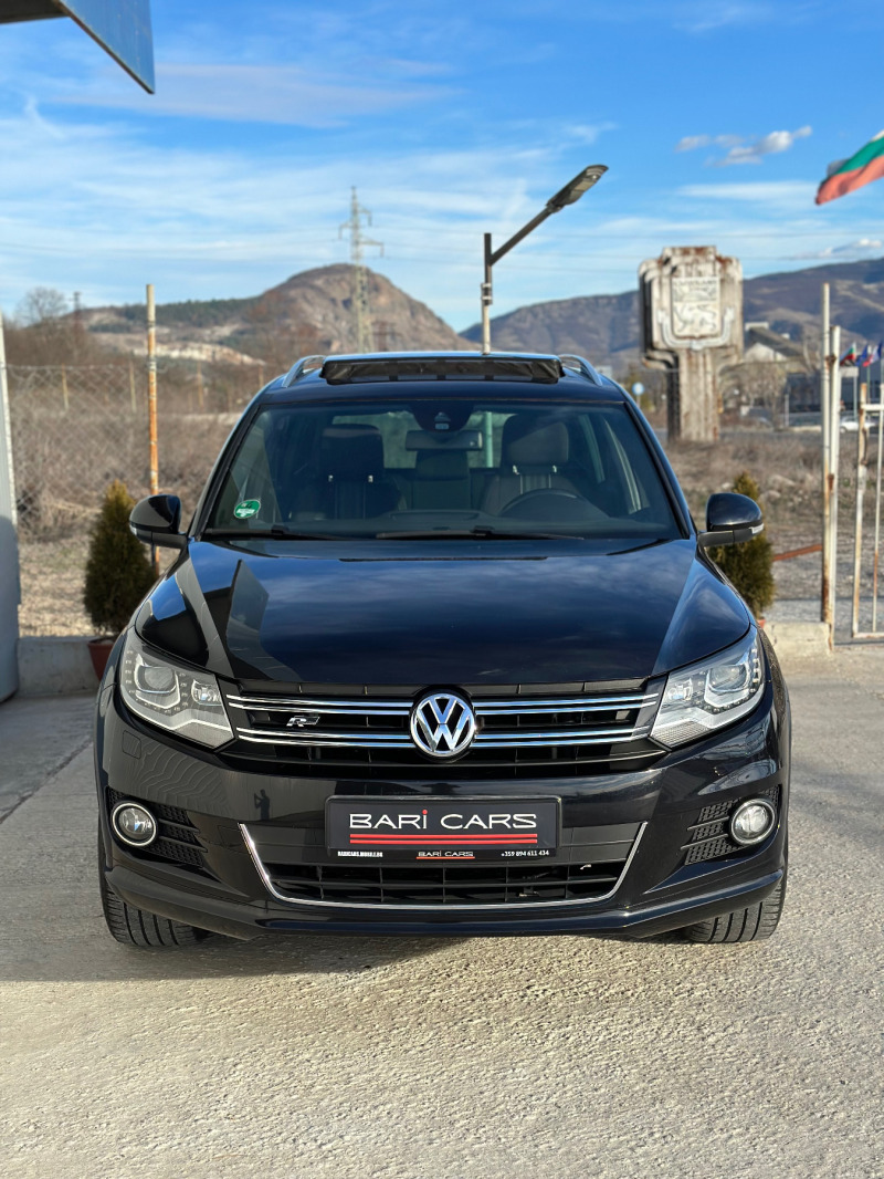 VW Tiguan R-Line Панорама* Xenon* Камера 2.0TDI, снимка 2 - Автомобили и джипове - 45110133