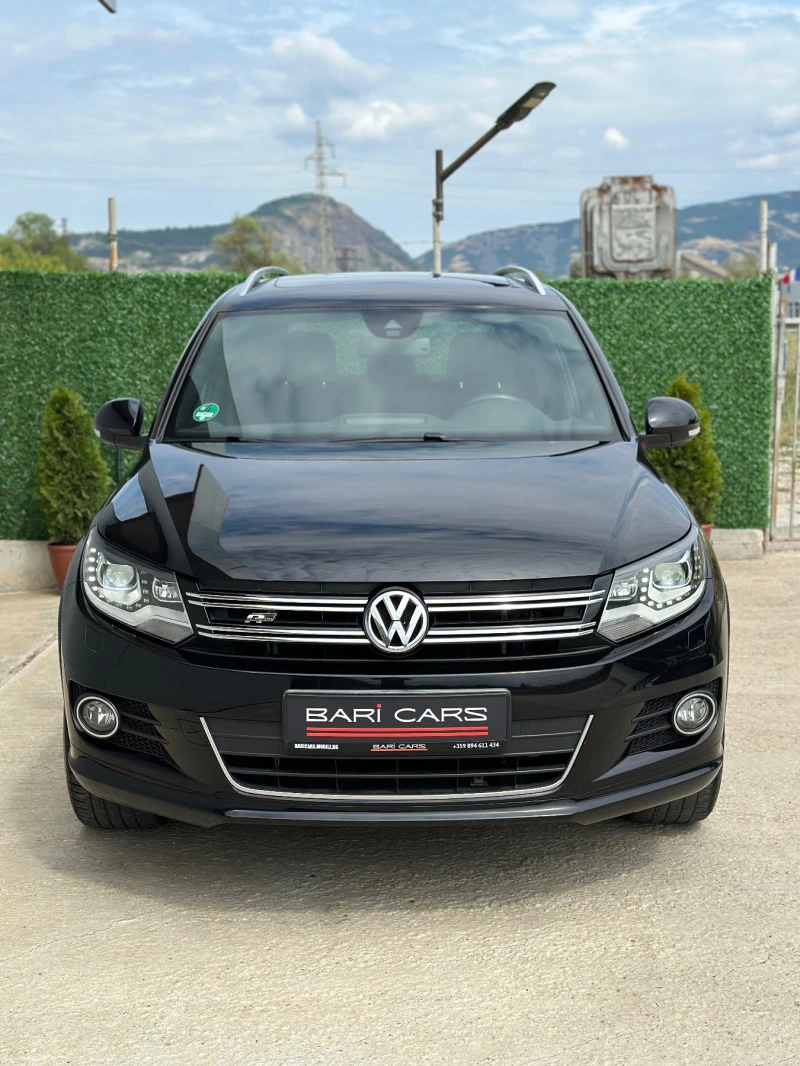 VW Tiguan R-Line Панорама* Xenon* Камера 2.0TDI, снимка 2 - Автомобили и джипове - 47172902