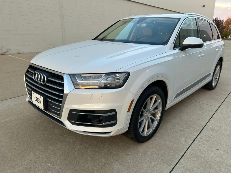 Audi Q7 Дистроник* Обдух* Диг.табло* Bose* 4-зонов* Пано* , снимка 2 - Автомобили и джипове - 47824512