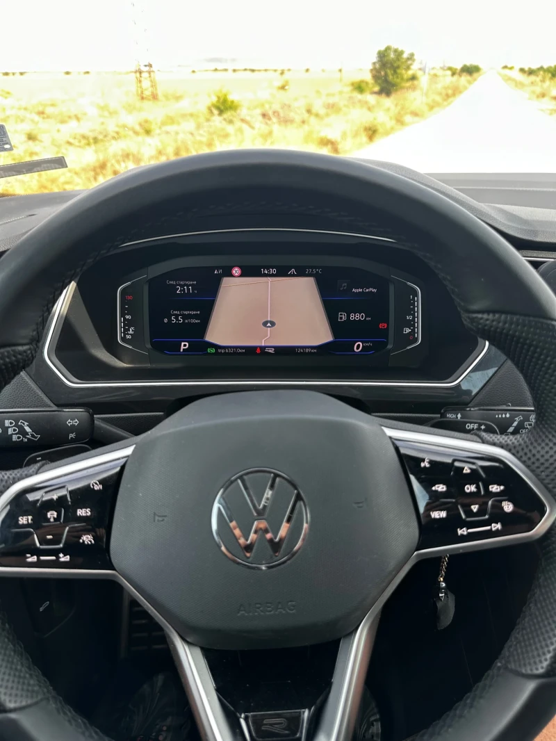 VW Tiguan 2.0 TDI R-line 4MOTION, снимка 5 - Автомобили и джипове - 51633068