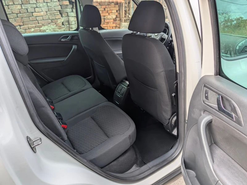 Skoda Yeti * GREEN LINE* BI-XENON* NAVI* , снимка 12 - Автомобили и джипове - 52355941