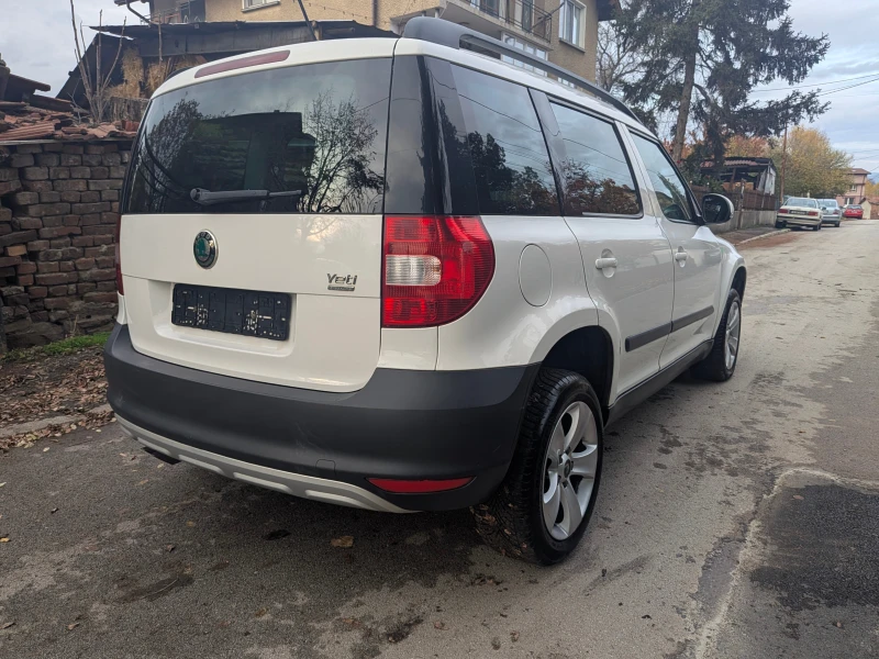 Skoda Yeti * GREEN LINE* BI-XENON* NAVI* , снимка 4 - Автомобили и джипове - 52355941