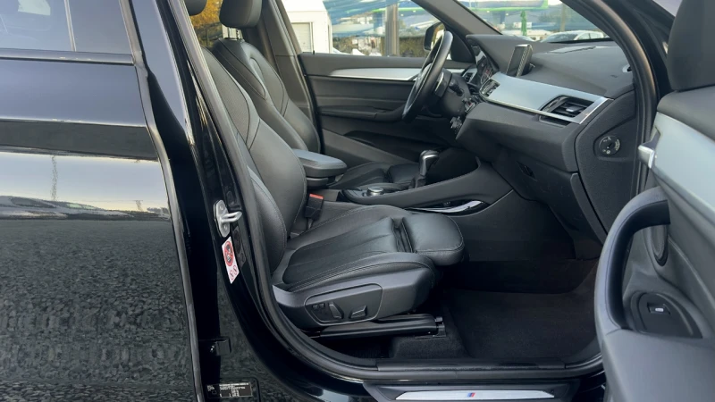 BMW X1 2.5i M-Sport 4x4 Distronic Keyless Headup Panorama, снимка 14 - Автомобили и джипове - 52582422