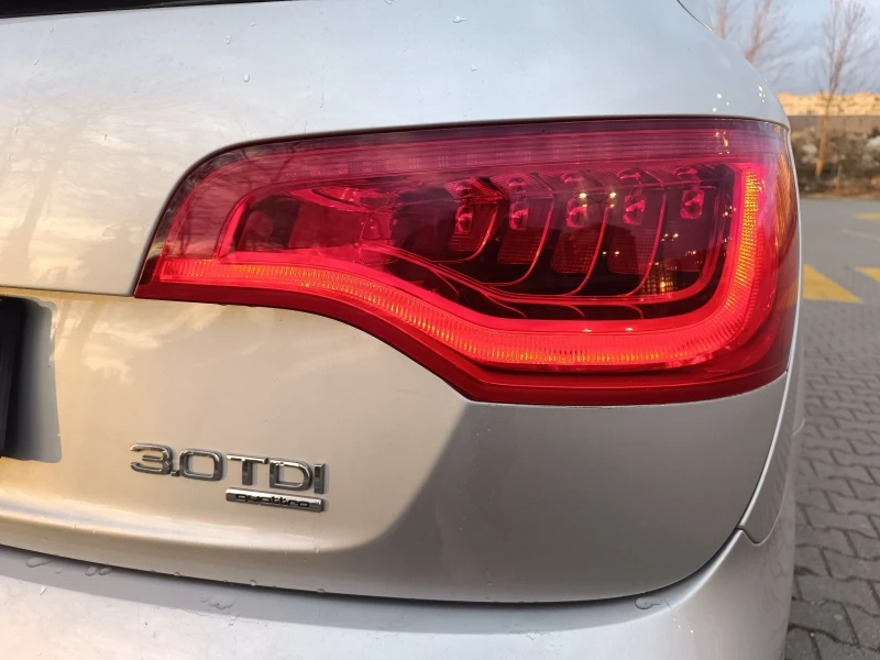 Audi Q7, снимка 8 - Автомобили и джипове - 53116141