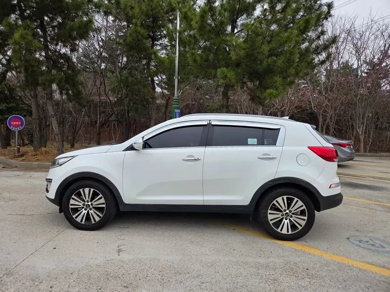 Kia Sportage  R Diesel 4Wd Noblesse, снимка 7 - Автомобили и джипове - 56118407