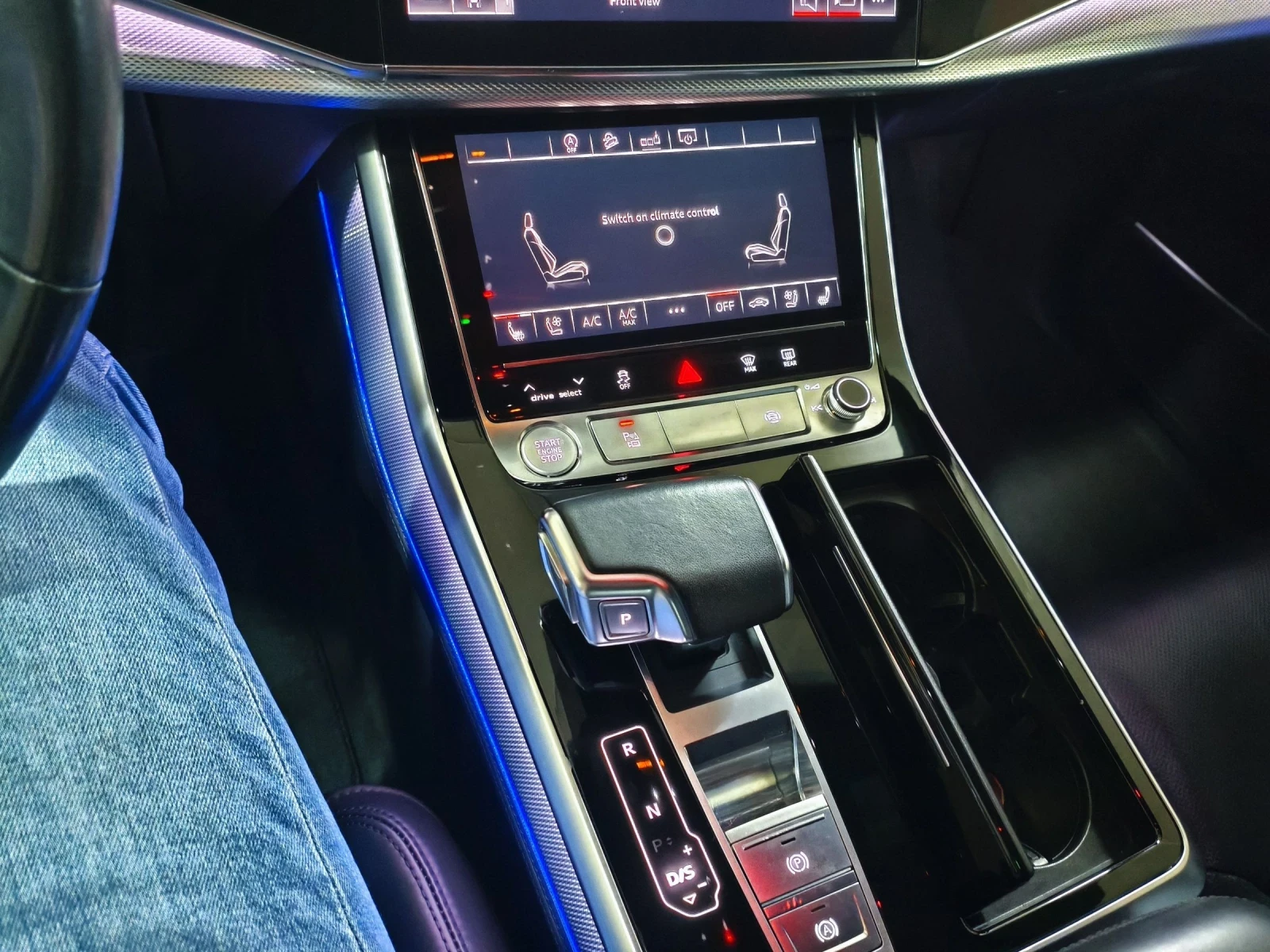Audi Q8 5.0 TDI Quattro S-line - изображение 10