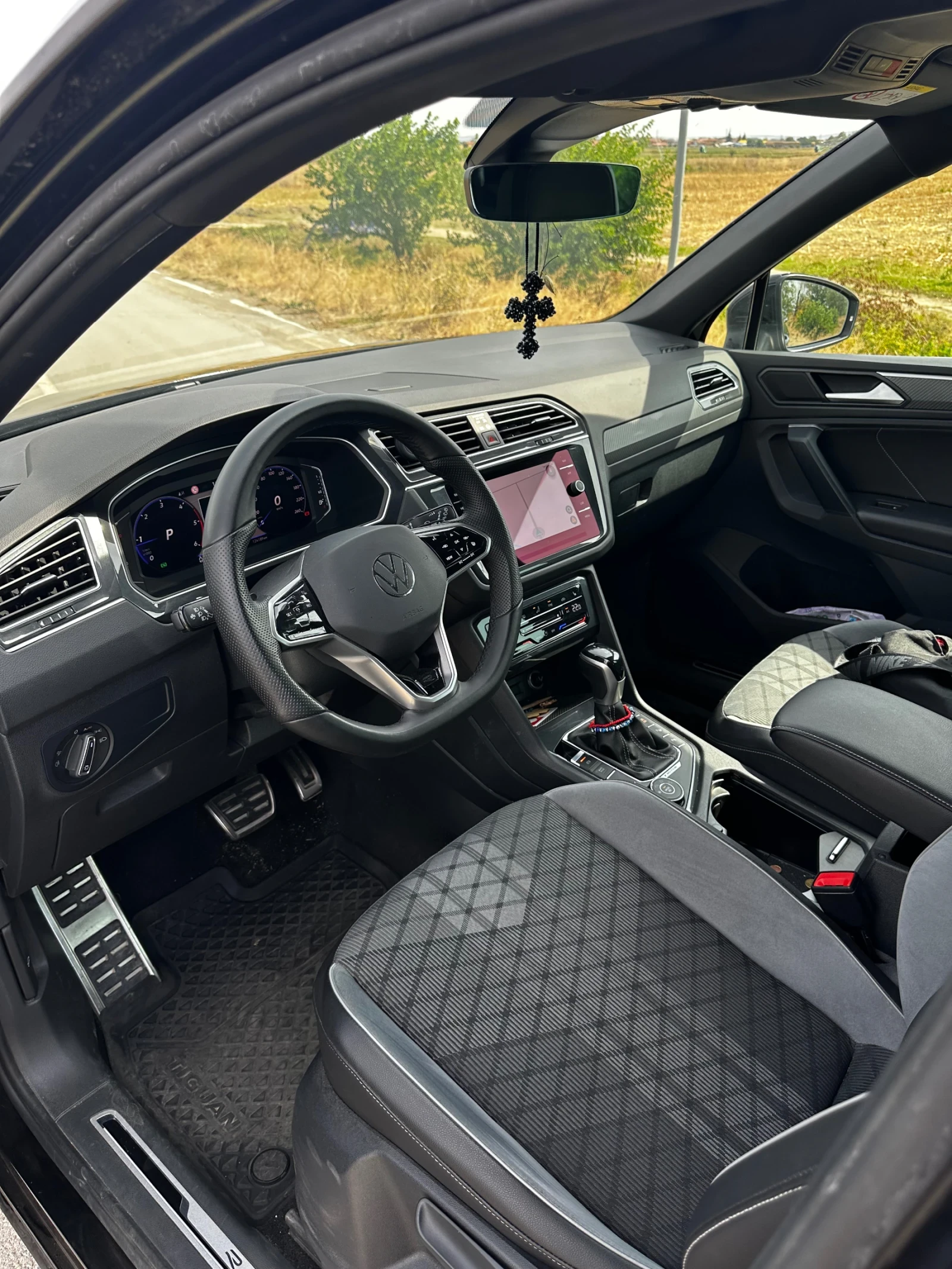VW Tiguan 2.0 TDI R-line 4MOTION - изображение 8