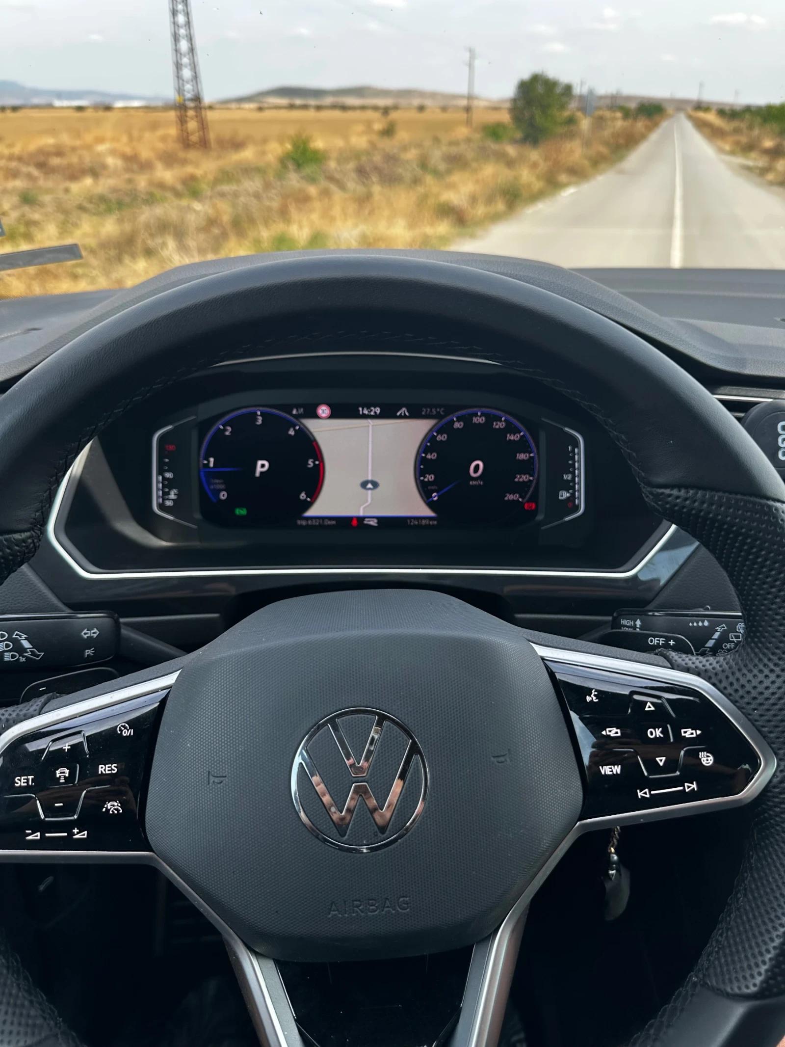 VW Tiguan 2.0 TDI R-line 4MOTION - изображение 6