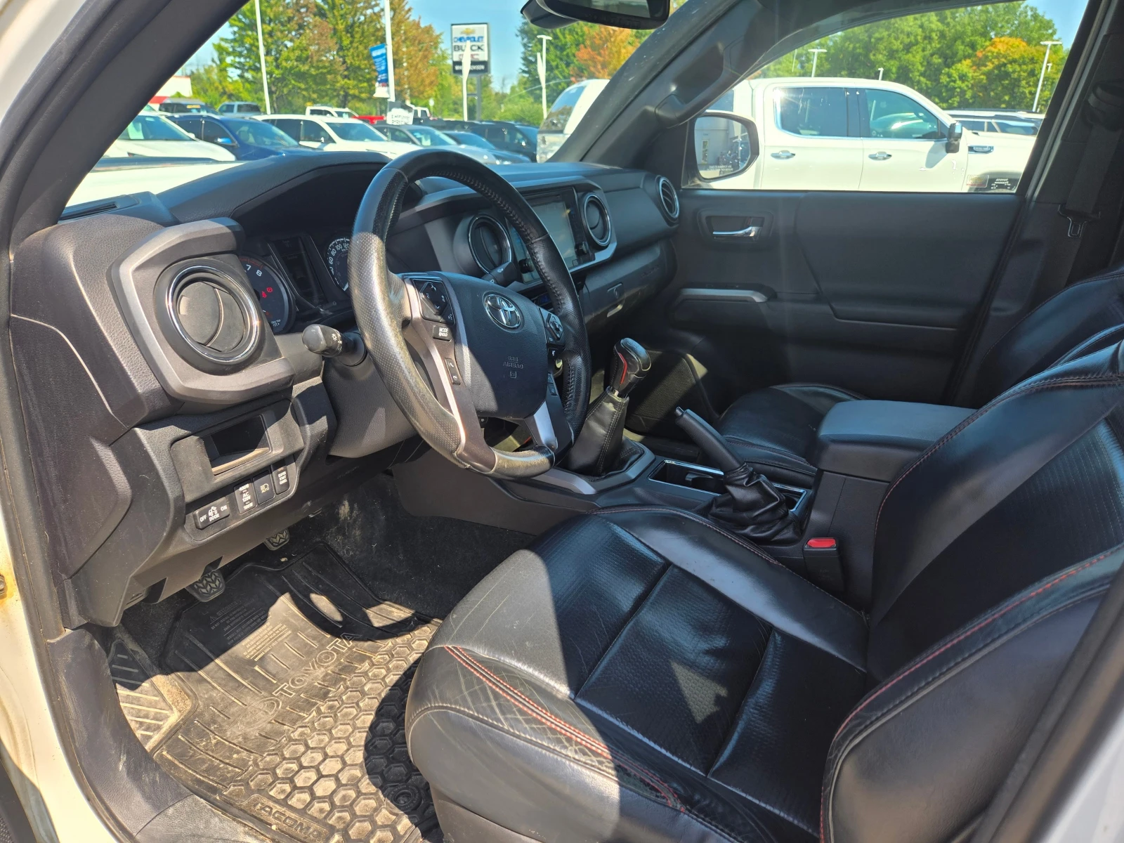 Toyota Tacoma TRD CARFAX АВТО КРЕДИТ  - изображение 6
