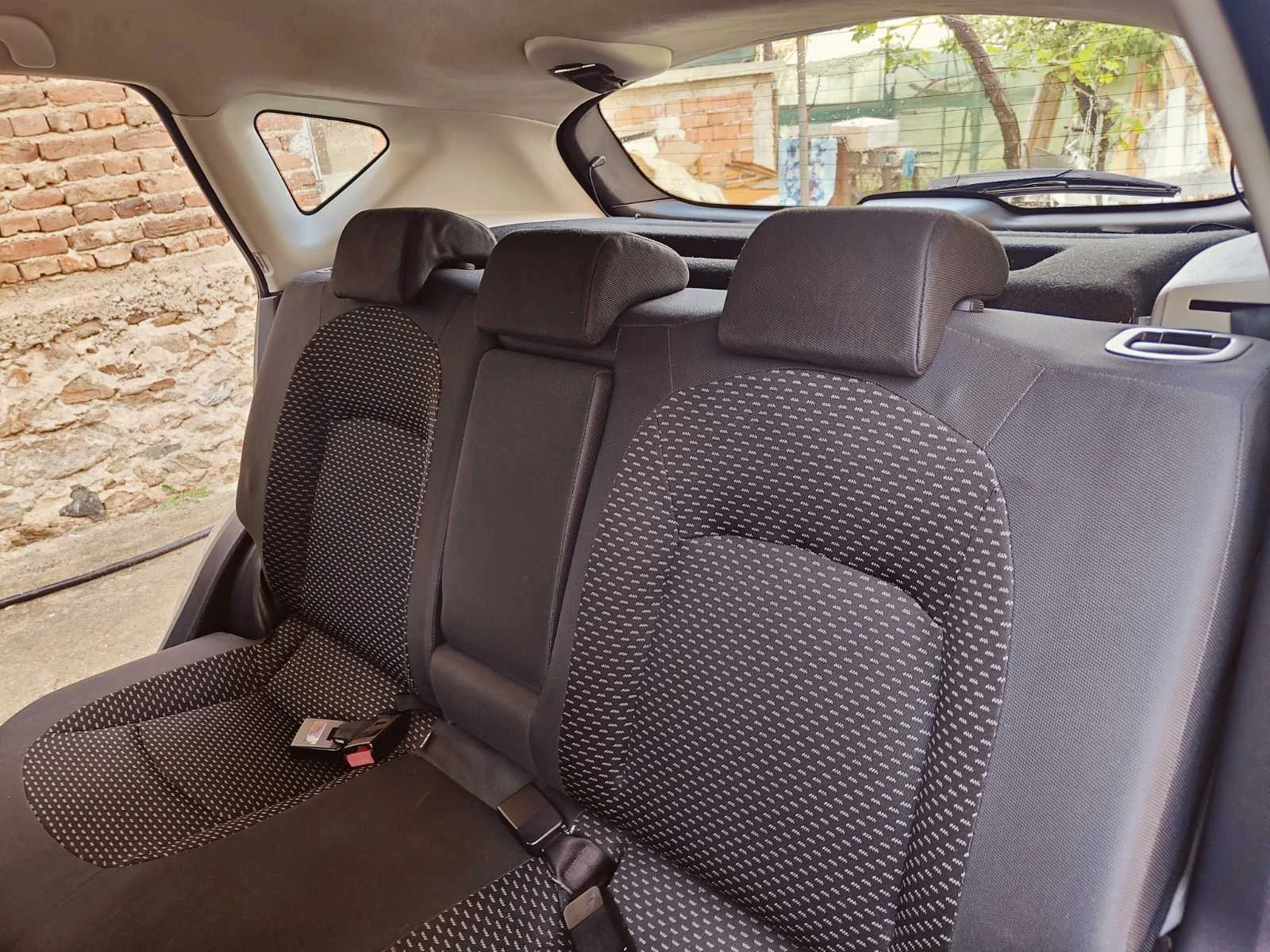 Nissan Qashqai, снимка 10 - Автомобили и джипове - 53825626