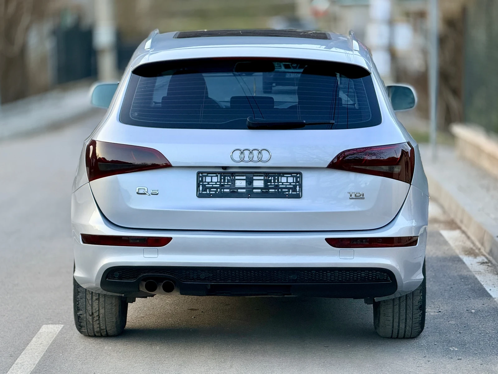 Audi Q5 2.0TDI* 170k.c* quattro* PANORAMA* ITALIA* , снимка 5 - Автомобили и джипове - 53829979
