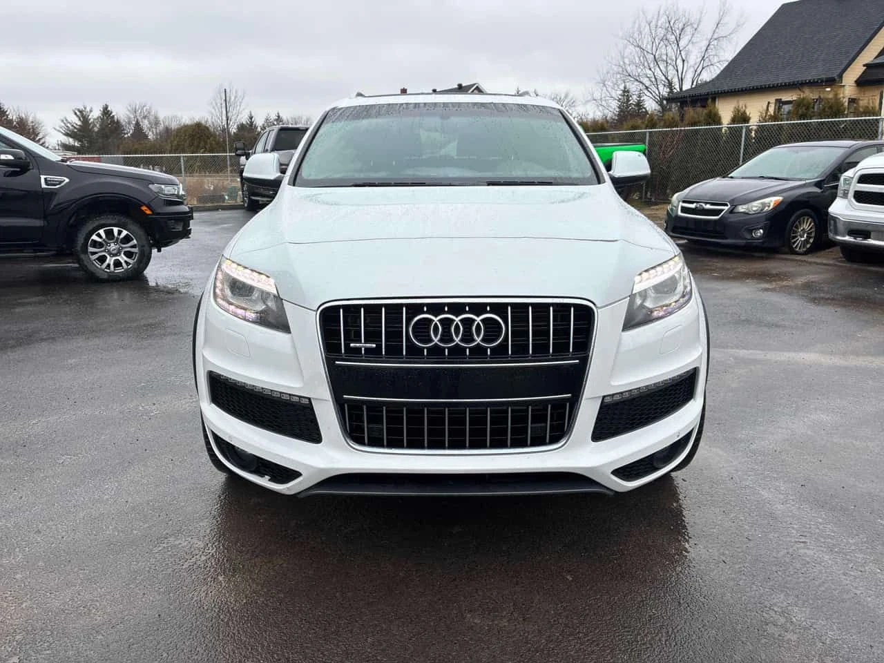 Audi Q7 * 3.0L * CARFAX * BOSE * ОБДУХВАНЕ * ТЕЛЕВИЗОРИ, снимка 6 - Автомобили и джипове - 54047309