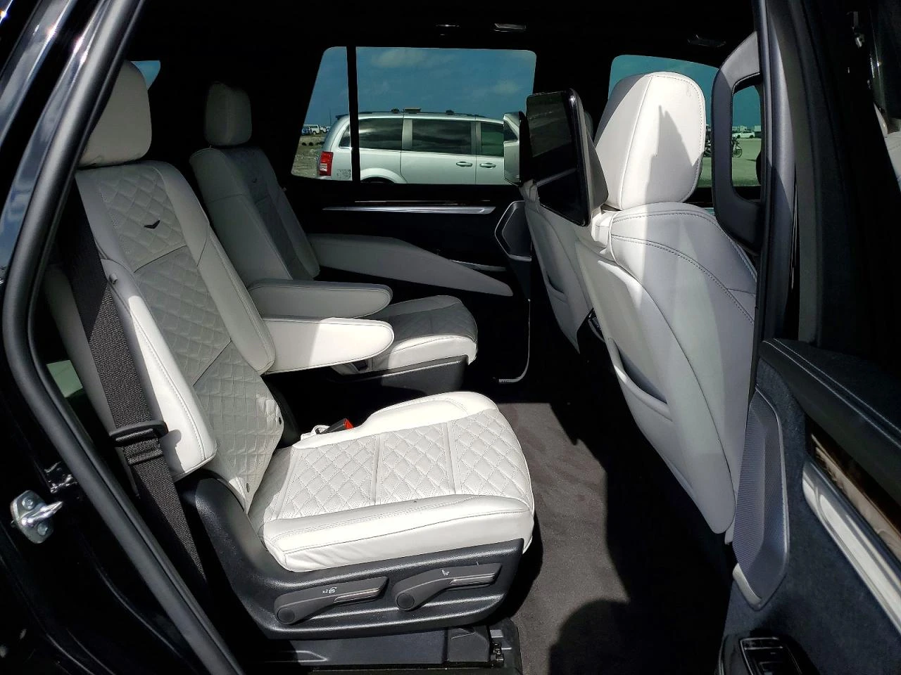 Cadillac Escalade 6.2l Sport Platinum, снимка 11 - Автомобили и джипове - 54145315