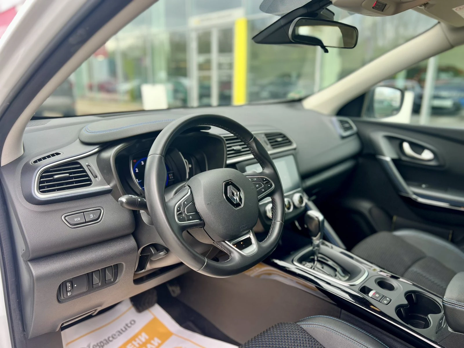 Renault Kadjar  LIMITED / 1.3 TCe / 140 к.с. / EDC / LED, снимка 8 - Автомобили и джипове - 54282958
