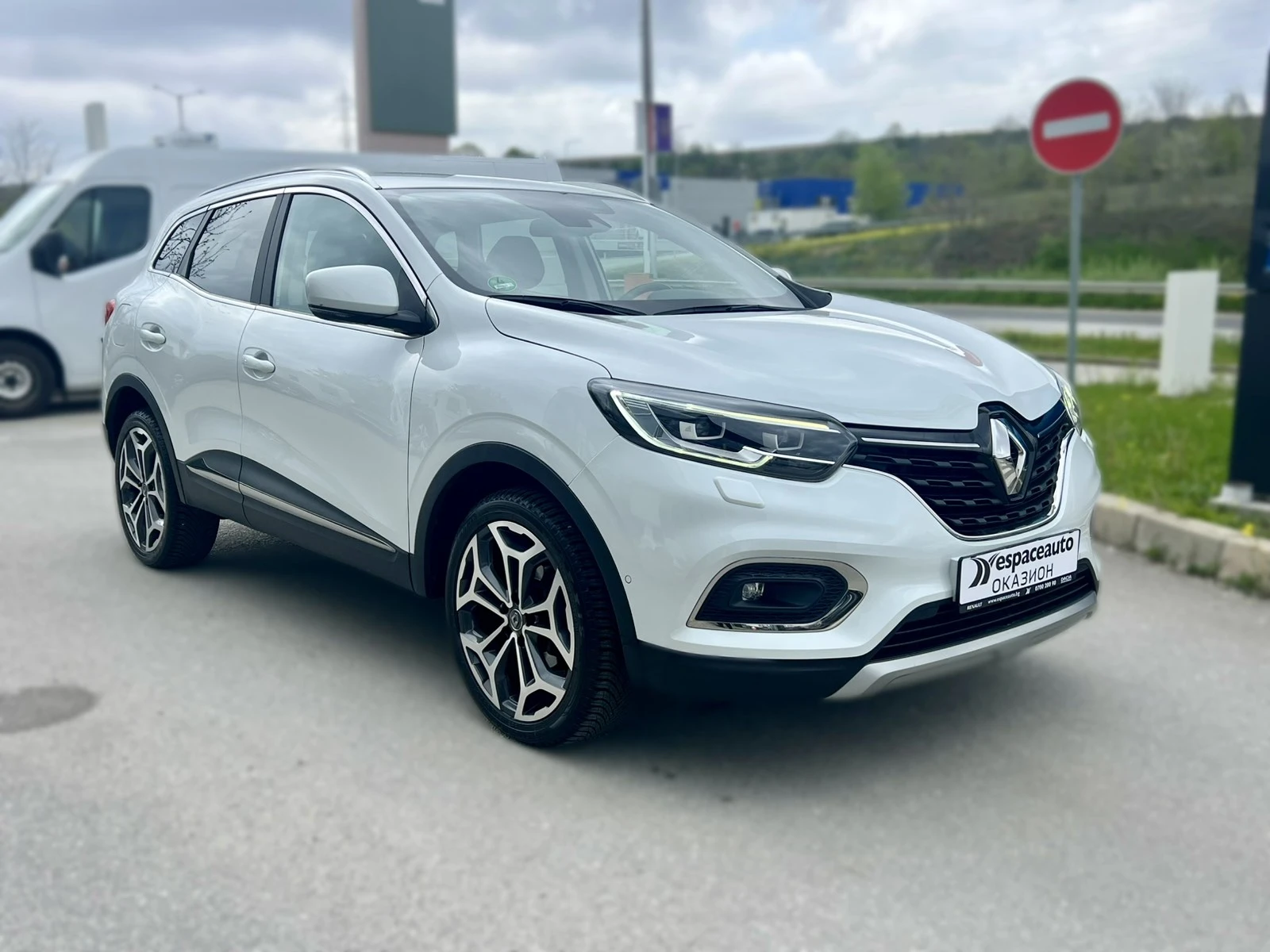 Renault Kadjar  LIMITED / 1.3 TCe / 140 к.с. / EDC / LED, снимка 3 - Автомобили и джипове - 54282958