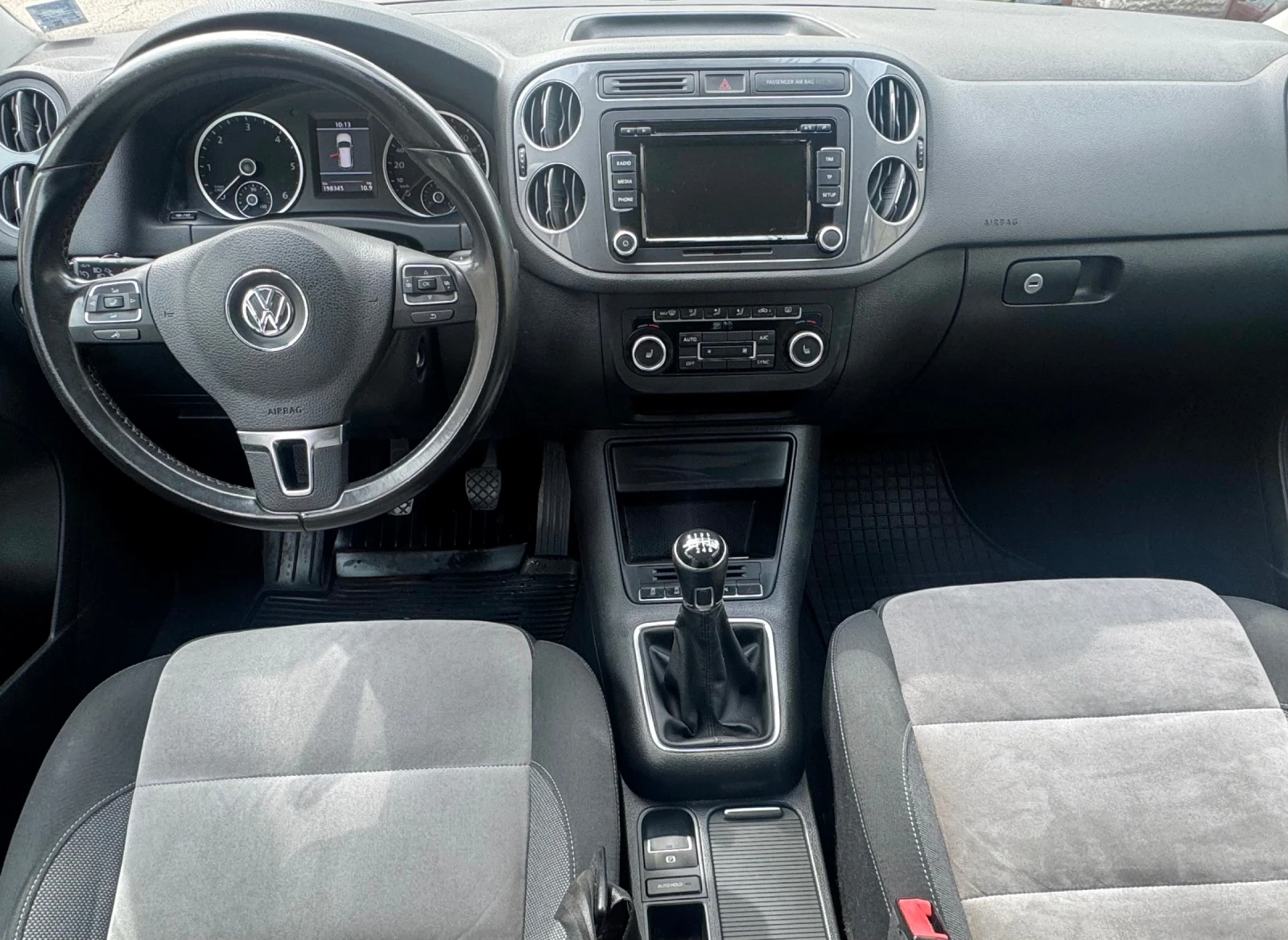 VW Tiguan 2.0TDI 110ps, снимка 4 - Автомобили и джипове - 54333871