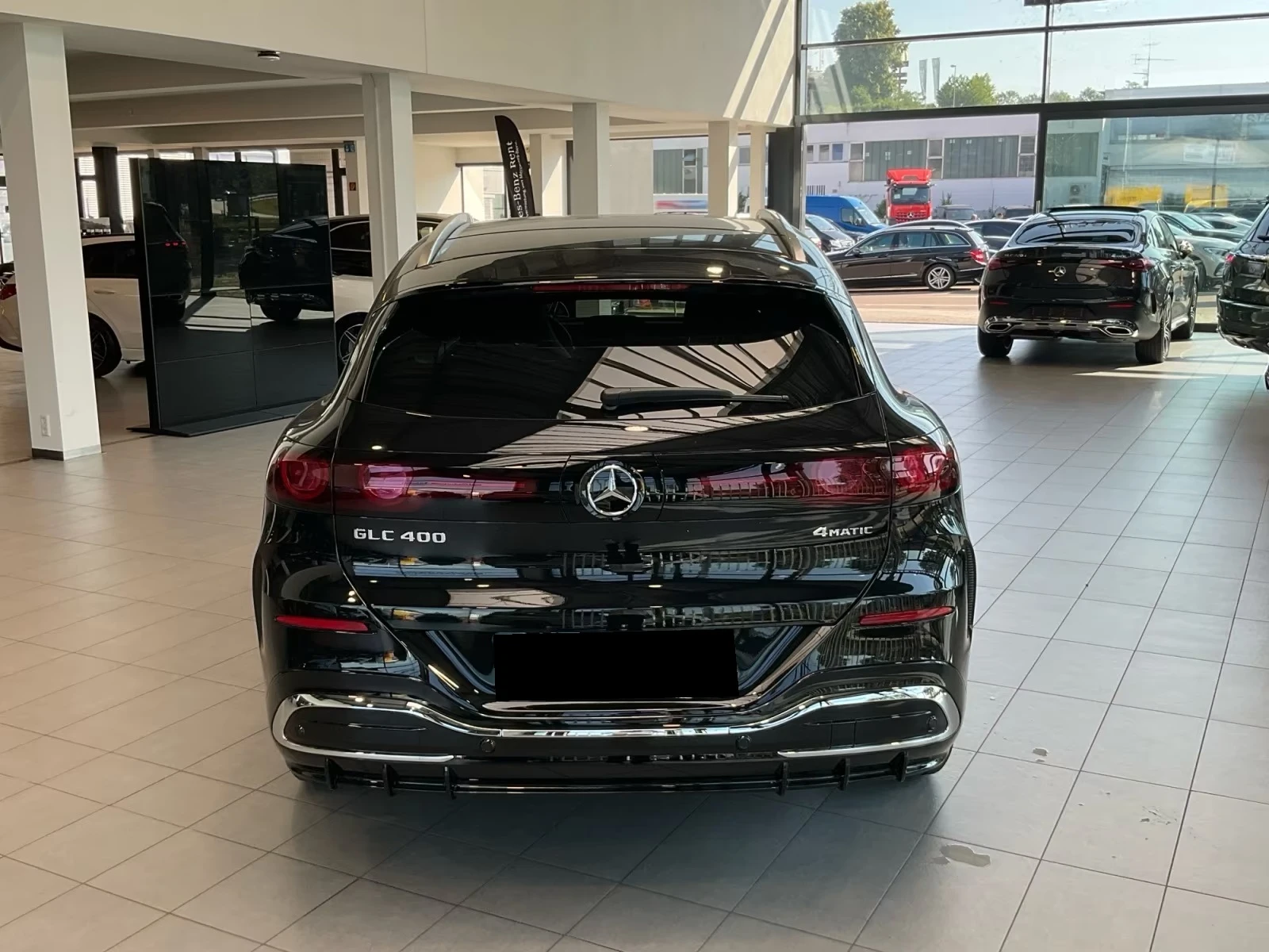Mercedes-Benz GLC 400 EQ / 4 MATIC / AMG / BURM / 360/ PANO/ SUPERSCREEN, снимка 5 - Автомобили и джипове - 55147429