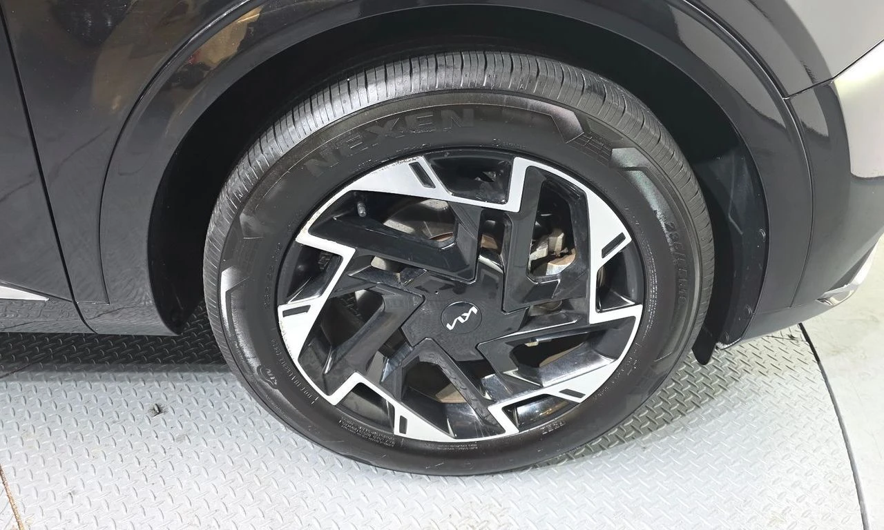 Kia Sportage 1.6* TURBO* PRESTIGE* ПОДГРЕВ* ОБДУХВАНЕ* КАМЕРА* , снимка 5 - Автомобили и джипове - 55216735