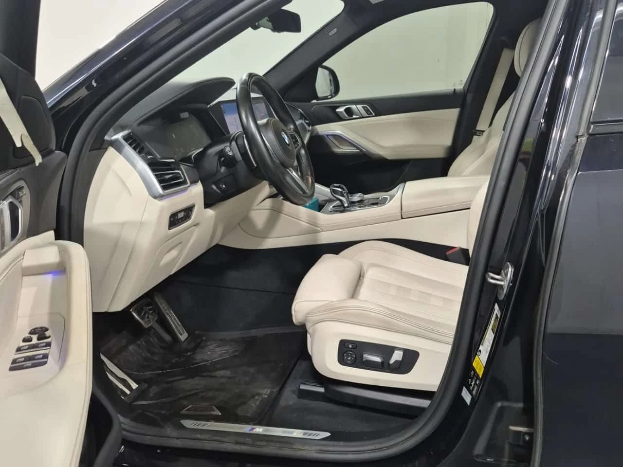 BMW X6 XDRIVE40I| M-ПАКЕТ| HUD| 360| PANO| , снимка 8 - Автомобили и джипове - 55279054