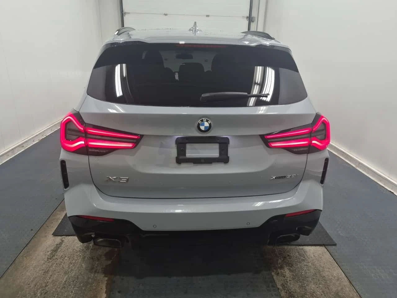 BMW X3 * XDRIVE30I * ГЛАВНО ПРЕДСТАВИТЕЛСТВО НА BMW* , снимка 4 - Автомобили и джипове - 55613631