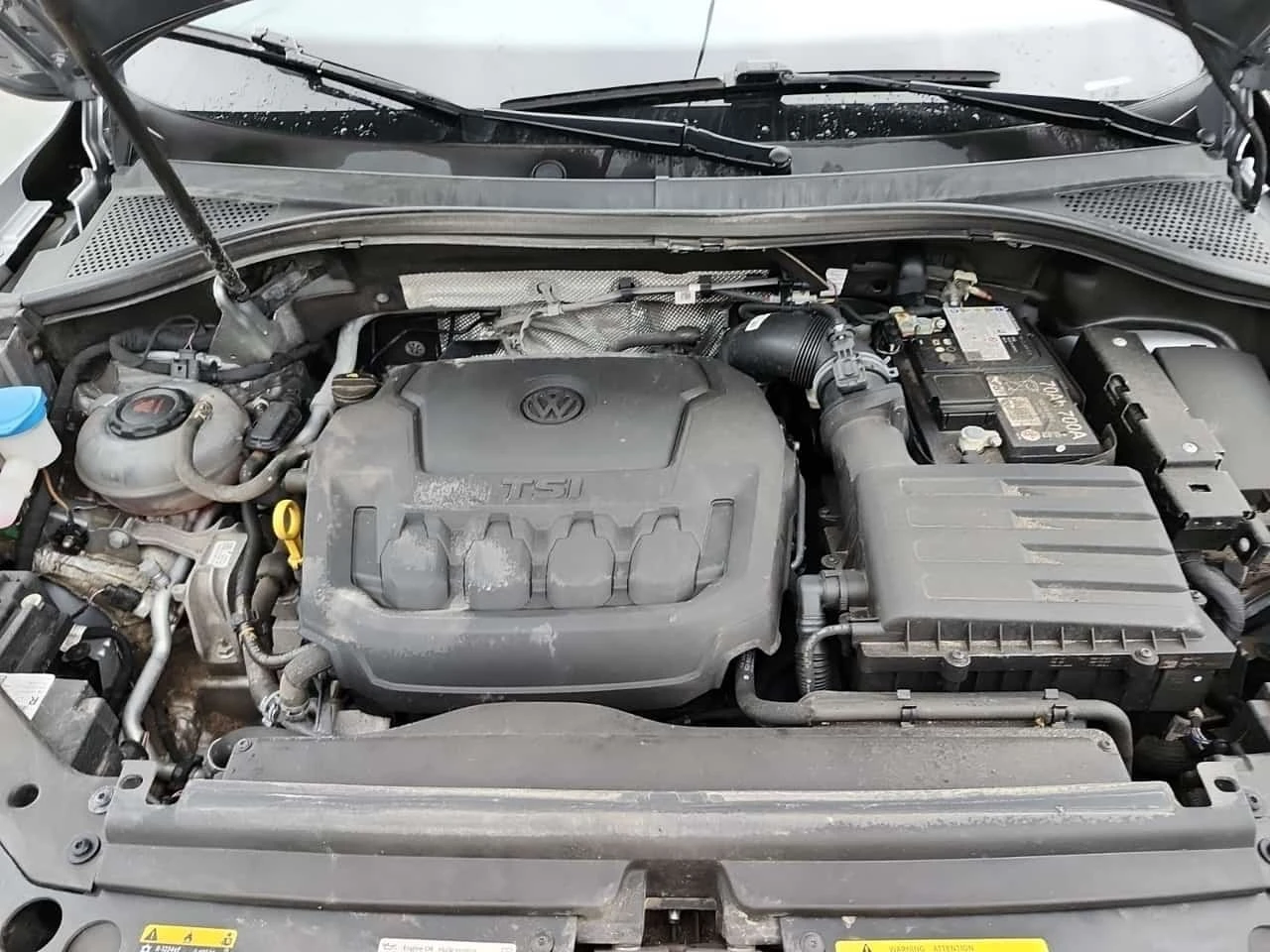 VW Tiguan * 2.0t 4motion Se R line Black* АВТОКРЕДИТ* , снимка 17 - Автомобили и джипове - 56271152