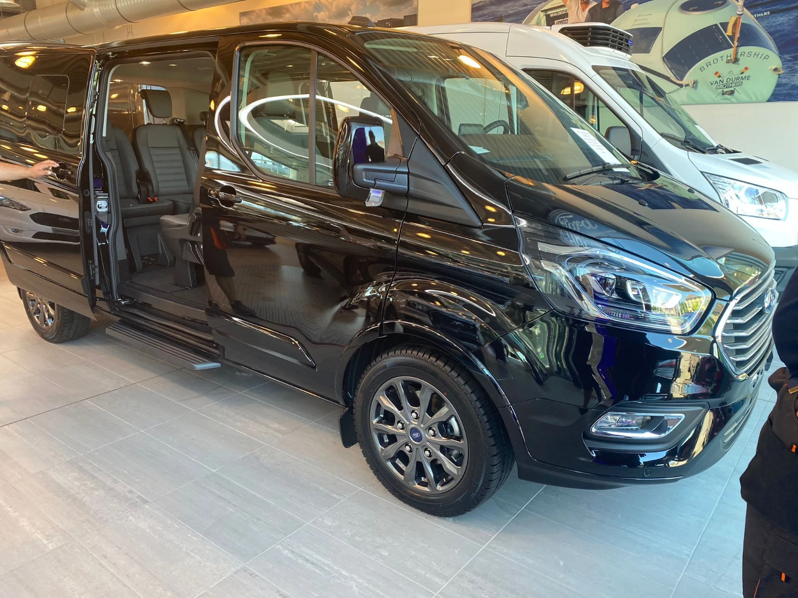 Ford Tourneo Ford tourneo custom 2021godina 185ks  | Mobile.bg   1