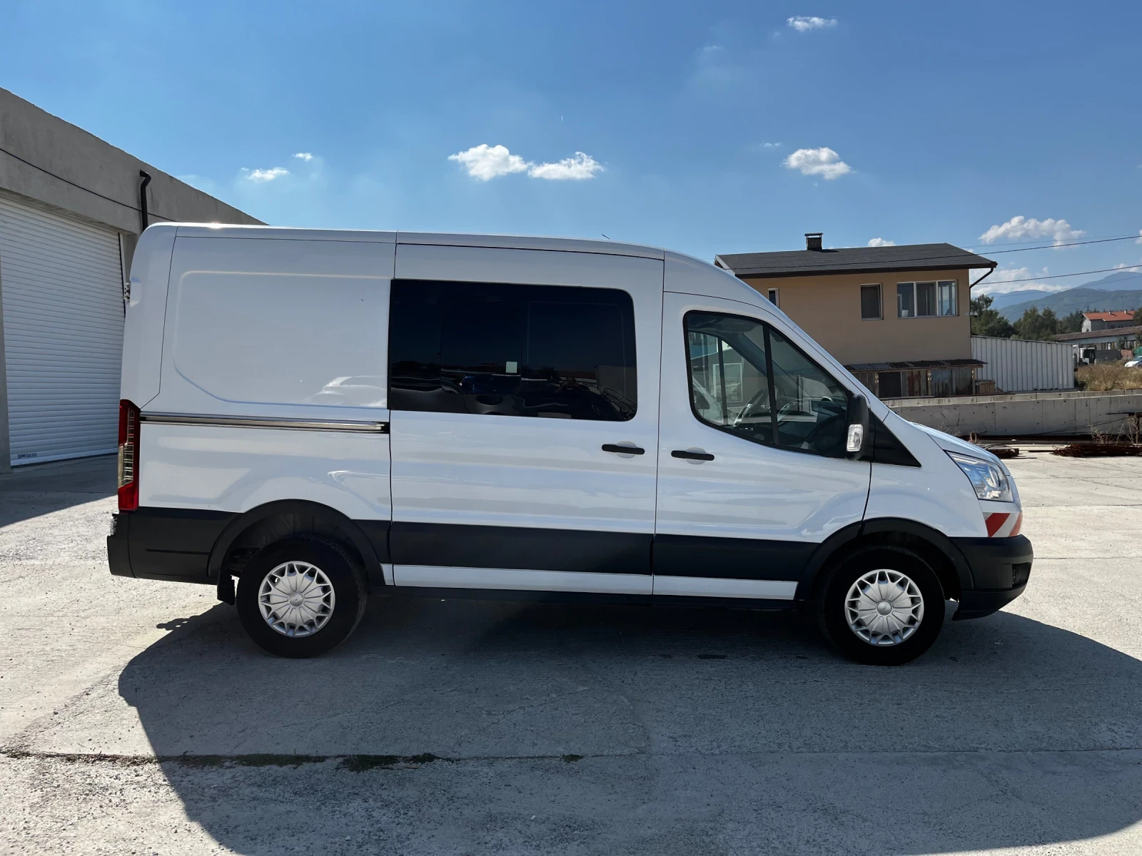 Ford Transit 6+ 1 Товаропътнически L3H2 предно предаване - изображение 5