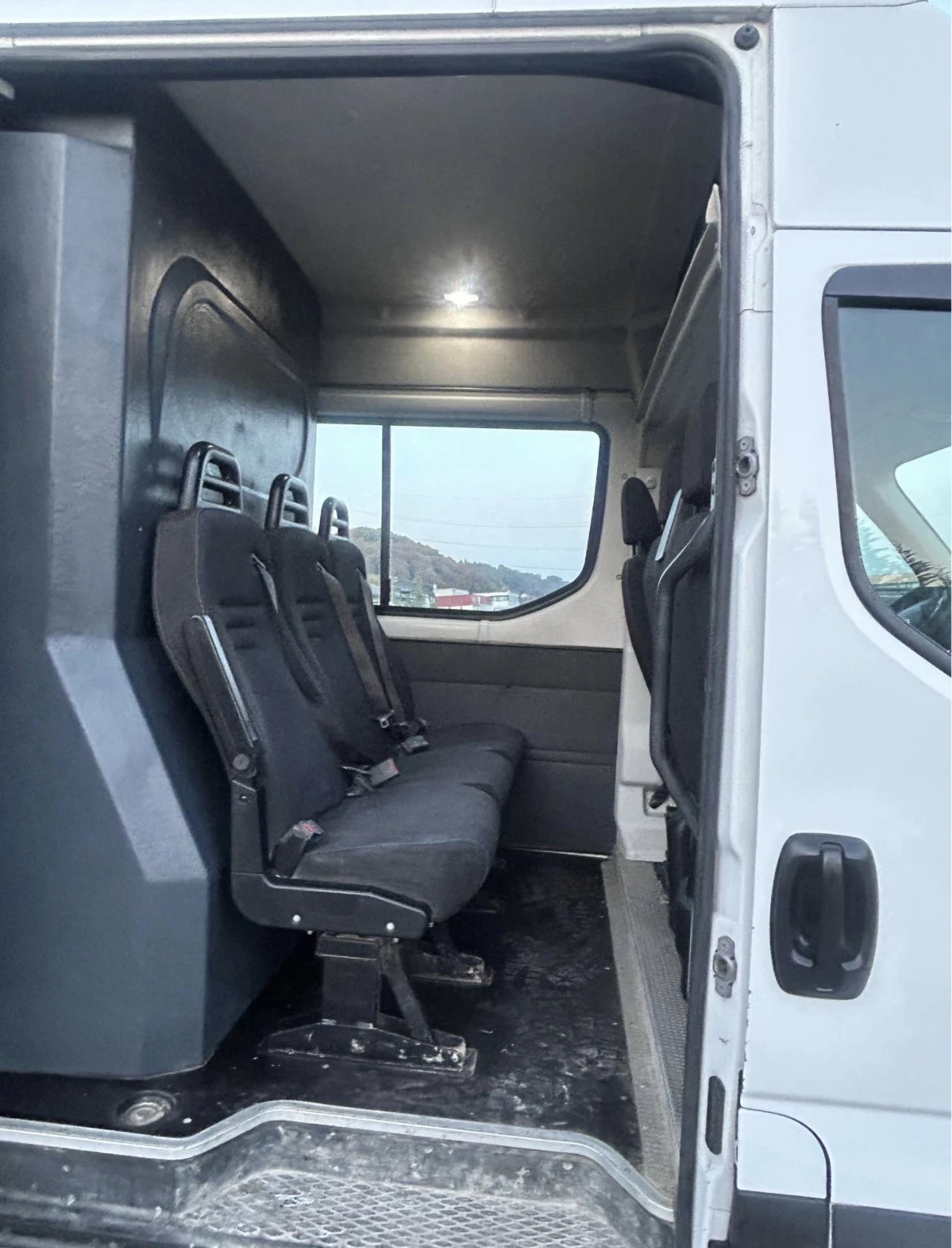 Iveco 35S18   6   | Mobile.bg   3