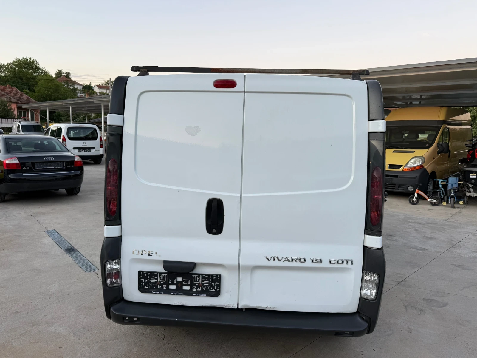 Opel Vivaro 1.9DTI, снимка 6 - Бусове и автобуси - 54762874