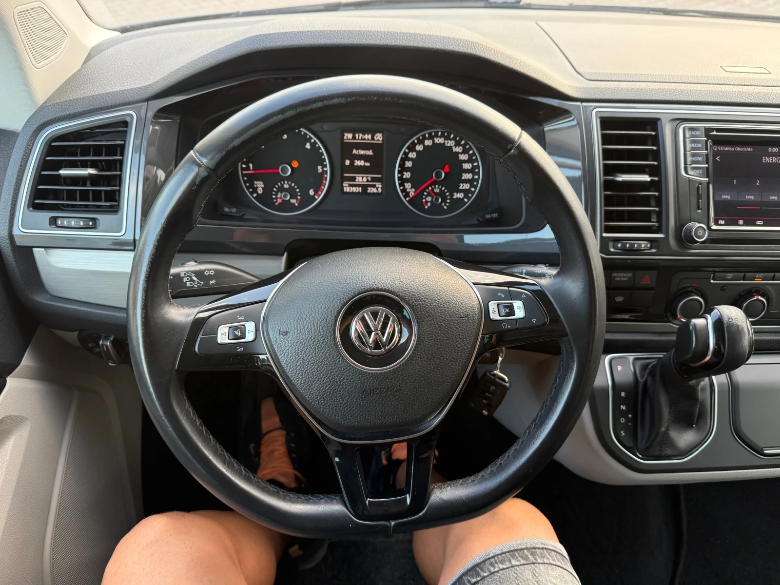VW Transporter 2.0TDI, снимка 15 - Бусове и автобуси - 56059988