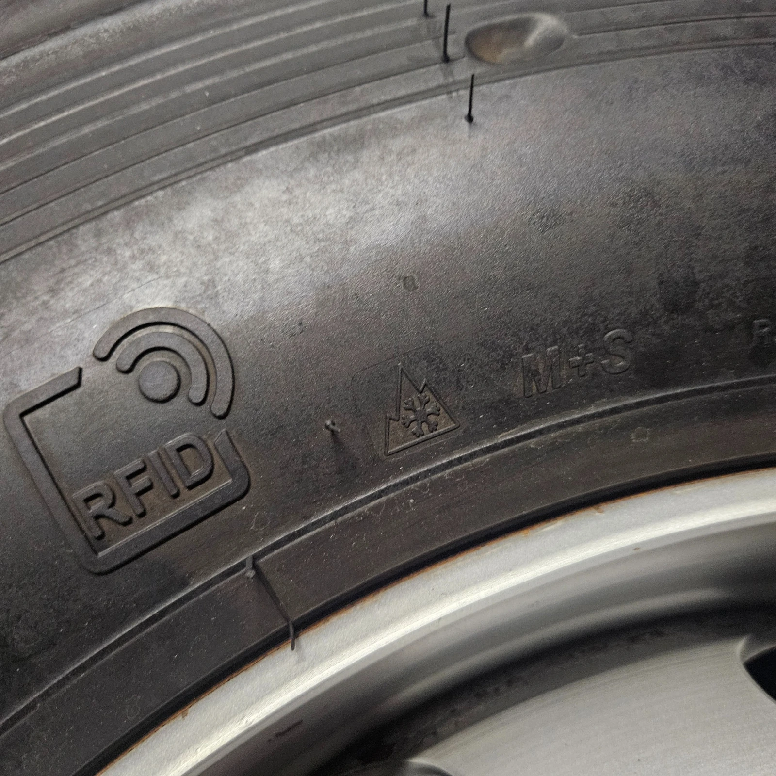   275/70R22.5 | Mobile.bg   15