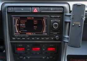 Audi A4 2.0TDi S-LINE* 4x4* NAVI* XENON, снимка 15