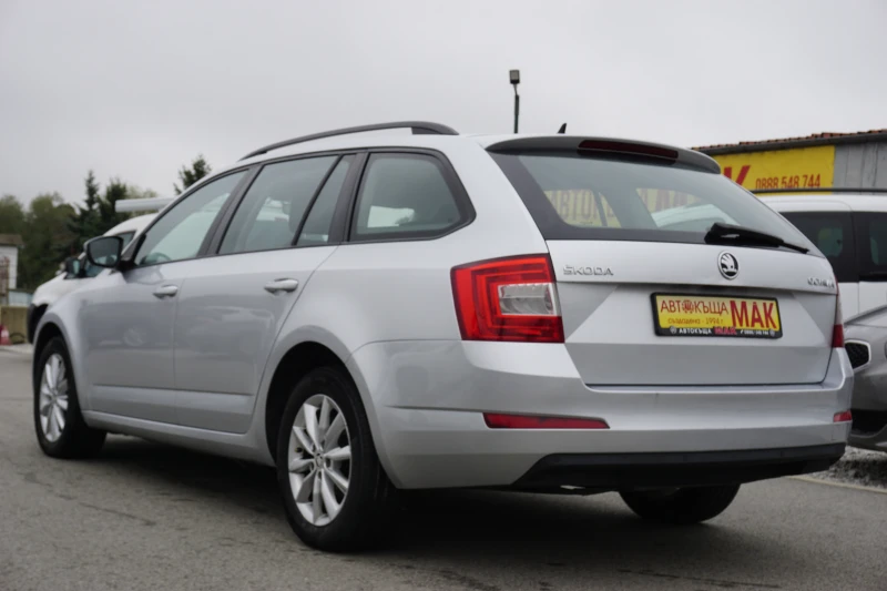 Skoda Octavia 1.6TDI/110kc/Навигация, снимка 5 - Автомобили и джипове - 47237131