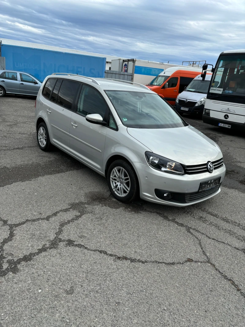 VW Touran 1.6 tdi, снимка 2 - Автомобили и джипове - 48123584