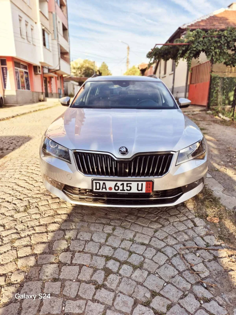 Skoda Superb, снимка 1 - Автомобили и джипове - 49566718