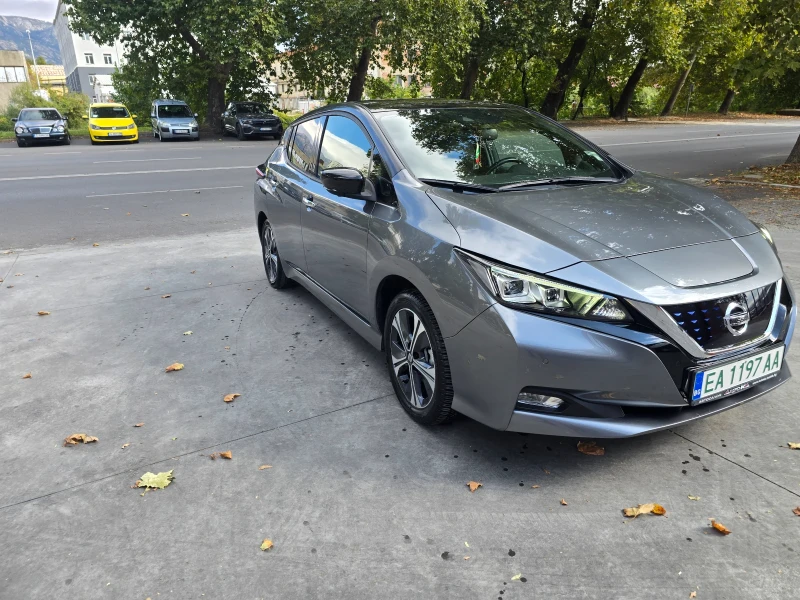 Nissan Leaf , снимка 5 - Автомобили и джипове - 48639064