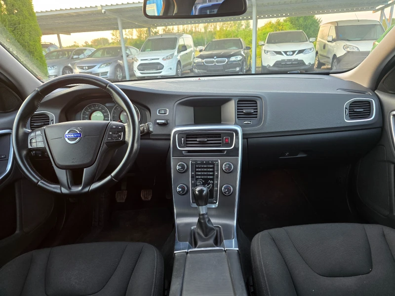 Volvo V60 1, 6 D DRIVE !! РЕАЛНИ КМ !!, снимка 11 - Автомобили и джипове - 50756159