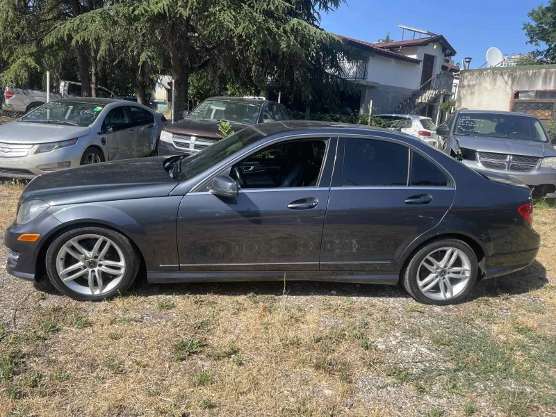 Mercedes-Benz C 300 3.0 V6 4Matik, снимка 2 - Автомобили и джипове - 50887412