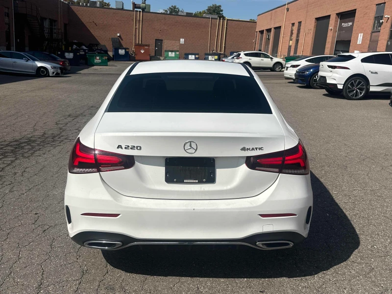 Mercedes-Benz A 220 4M* AMG-pkg* Пано* Подгрев* , снимка 3 - Автомобили и джипове - 52317932