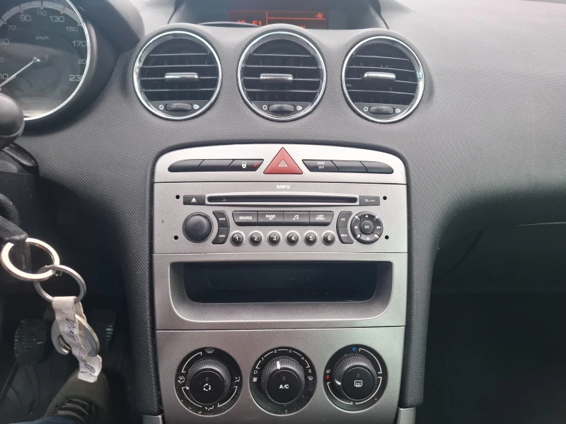 Peugeot 308 1.6Газ/Б. SW до7м., снимка 9 - Автомобили и джипове - 53060153