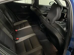 Volvo S60 T5 R-Design AWD* АвтоКреди* (ЦЕНА ДО БГ), снимка 17 - Автомобили и джипове - 53878532