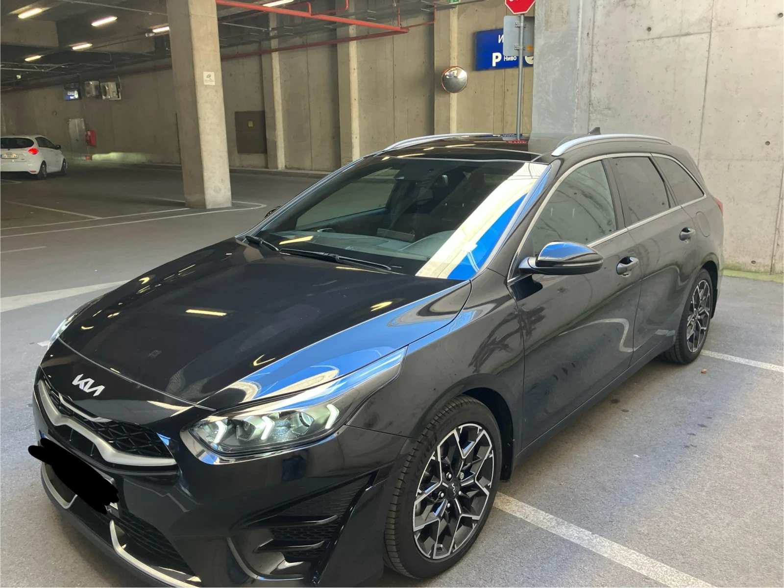 Kia Ceed Sportswagon GT-Line 1.5Т - изображение 8