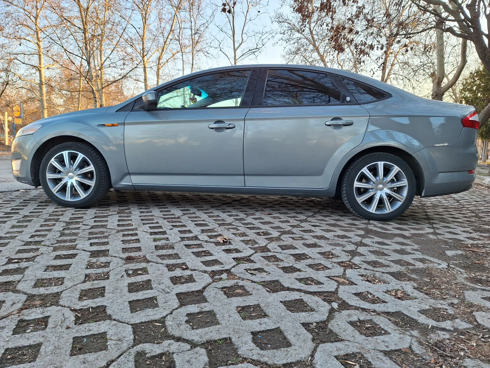 Ford Mondeo 1.8 tdci 125hp седан