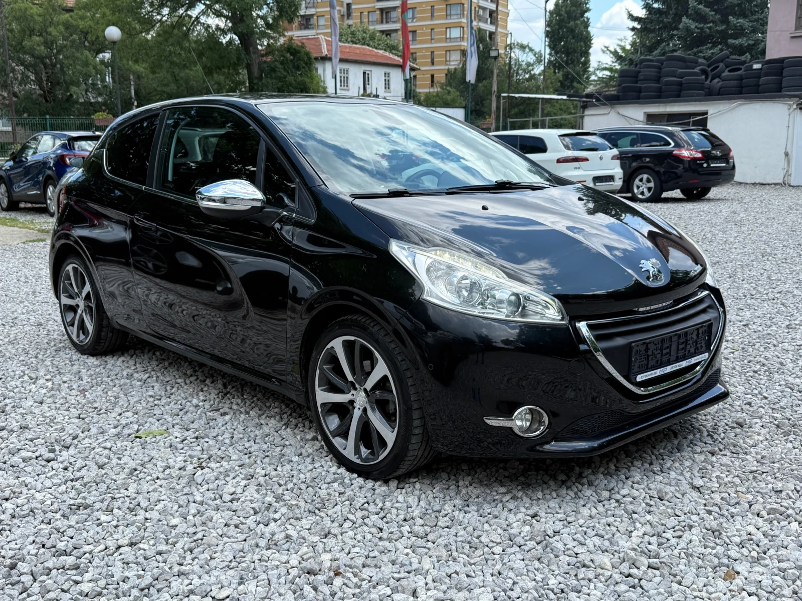 Peugeot 208 1.6HDI Allure 114k.c. - EURO5b - ОТЛИЧНО СЪСТОЯНИЕ - изображение 3