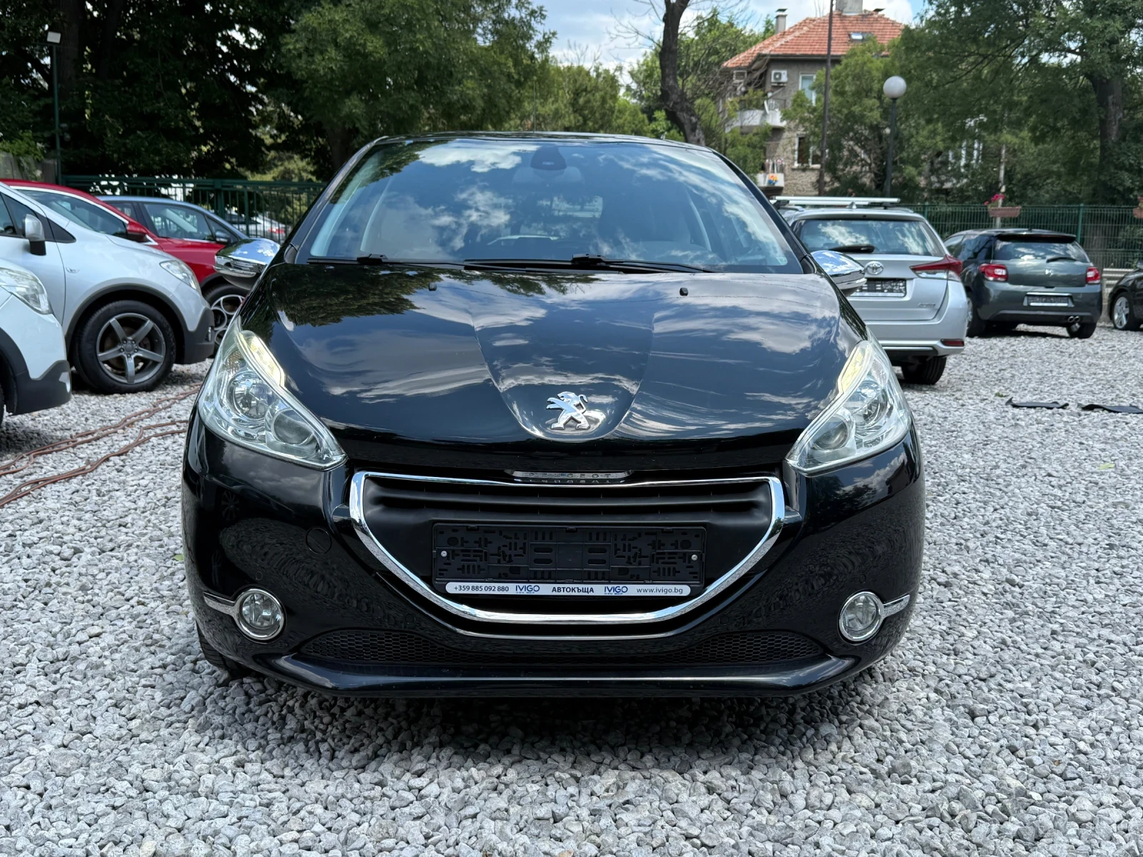 Peugeot 208 1.6HDI Allure 114k.c. - EURO5b - ОТЛИЧНО СЪСТОЯНИЕ - изображение 2