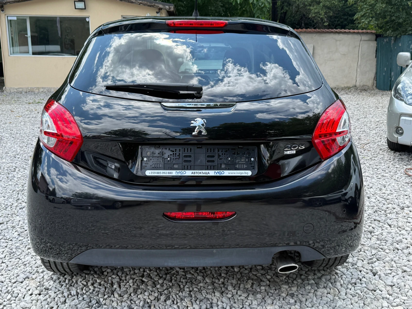 Peugeot 208 1.6HDI Allure 114k.c. - EURO5b - ОТЛИЧНО СЪСТОЯНИЕ - изображение 5
